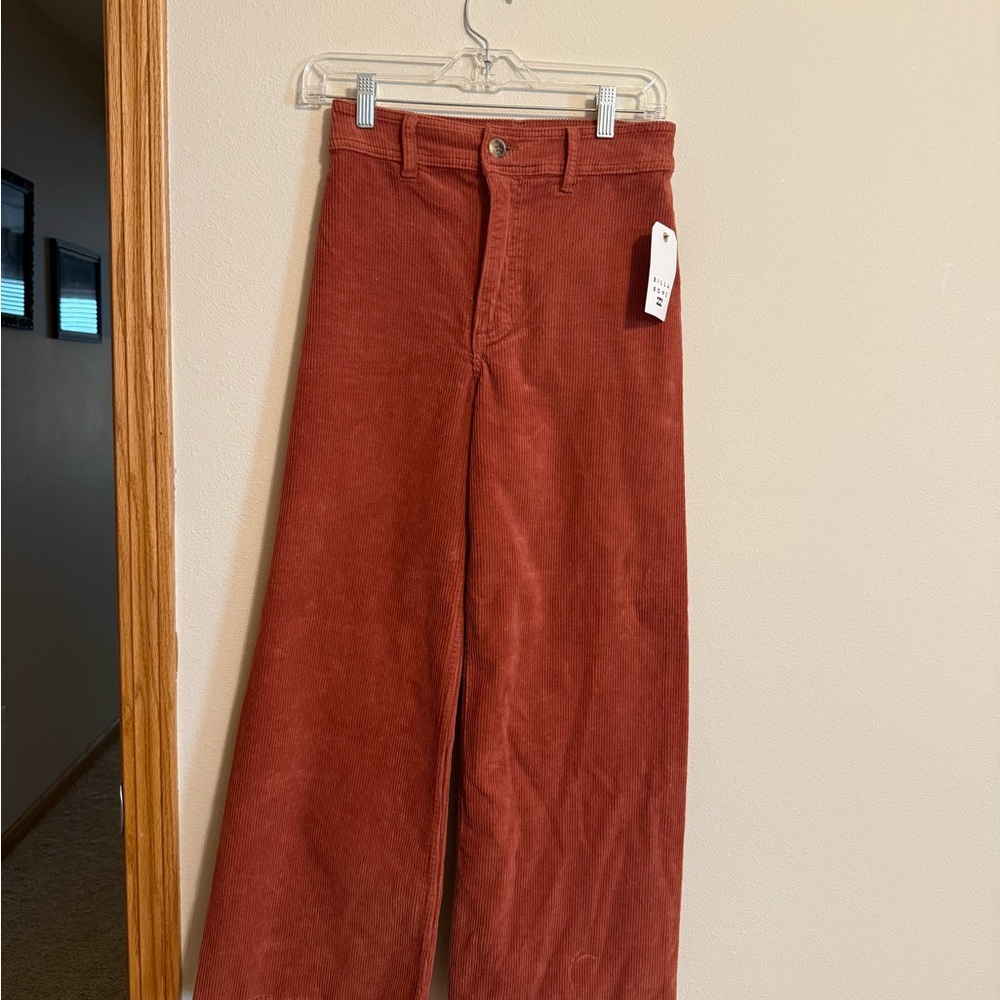 BILLABONG Freefall Rust Corduroy Pants - Brand new
